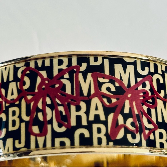 MARC JACOBS Monogrammed Bangle Bracelet (Small Hands). Excellent. - Picture 3 of 7